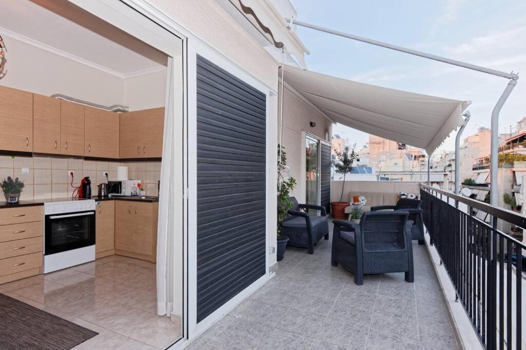 Big Terrace Near Metro And Athens Center Apartamento Exterior foto